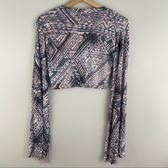 Custom Reworked Bohemian Bell Sleeve Blues Traveler Pin Up Girl Graphic Crop Top - Picture 5 of 7